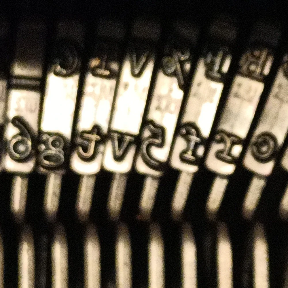SCM Smith-Corona Super Sterling Portable Manual Typewriter with Case and Key